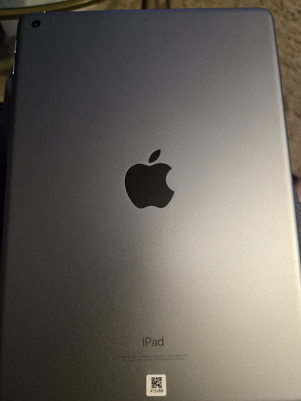 Apple I Pad (6th Generation)  Black & Gray